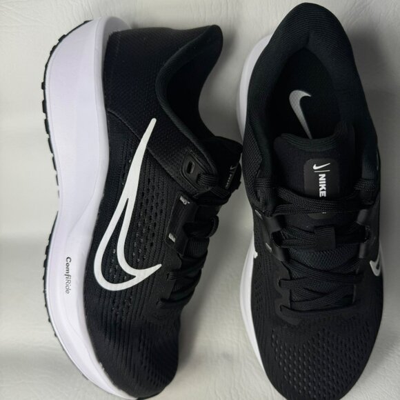 H119 - SIZE 6.5 WOMENS NIKE QUEST 6 BLACK/ WHITE FD6034 001 - Picture 2 of 10